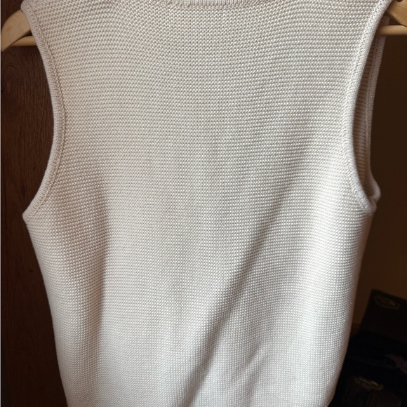 Neuflora Blaine sweater vest in cream - Picture 5 of 6